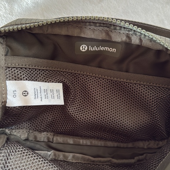 Lululemon Belt Bag - Picture 5 of 5